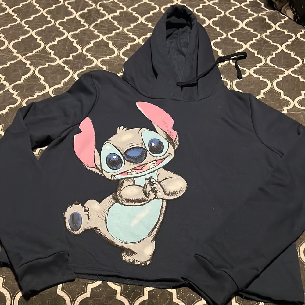 (Sold) Lilo & Stitch Sweatshirt (Juniors)